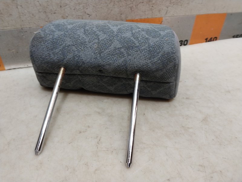 Подголовник сиденья