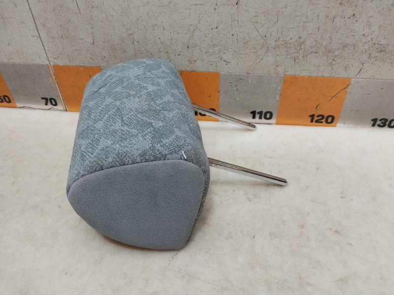 Подголовник сиденья