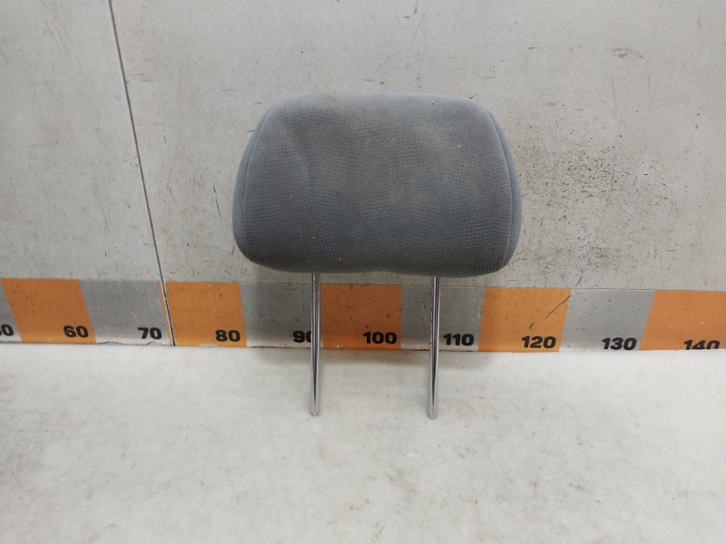 Подголовник сиденья