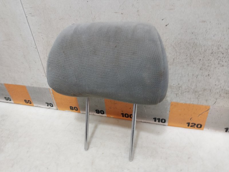 Подголовник сиденья