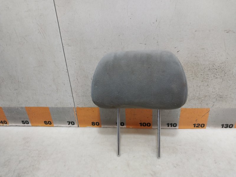 Подголовник сиденья