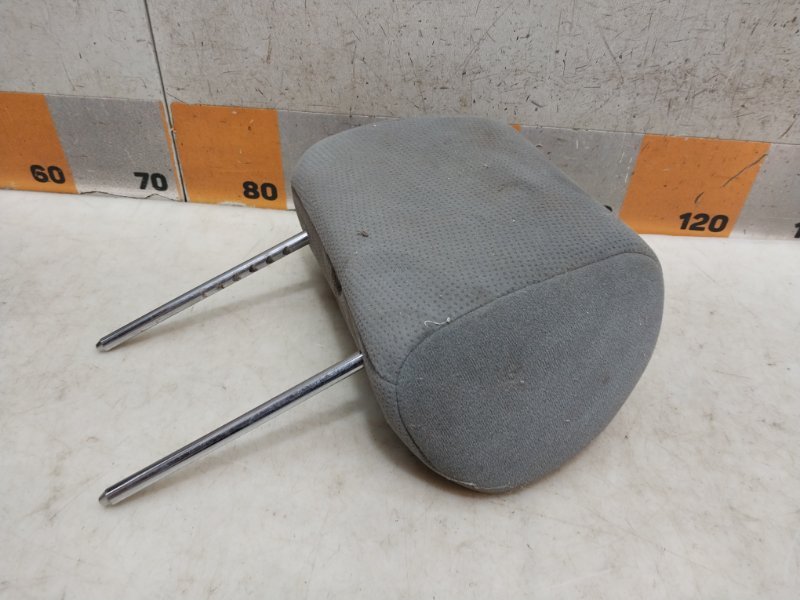 Подголовник сиденья