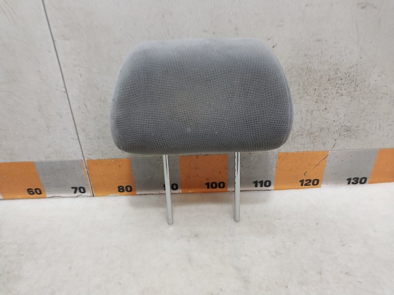 Подголовник сиденья