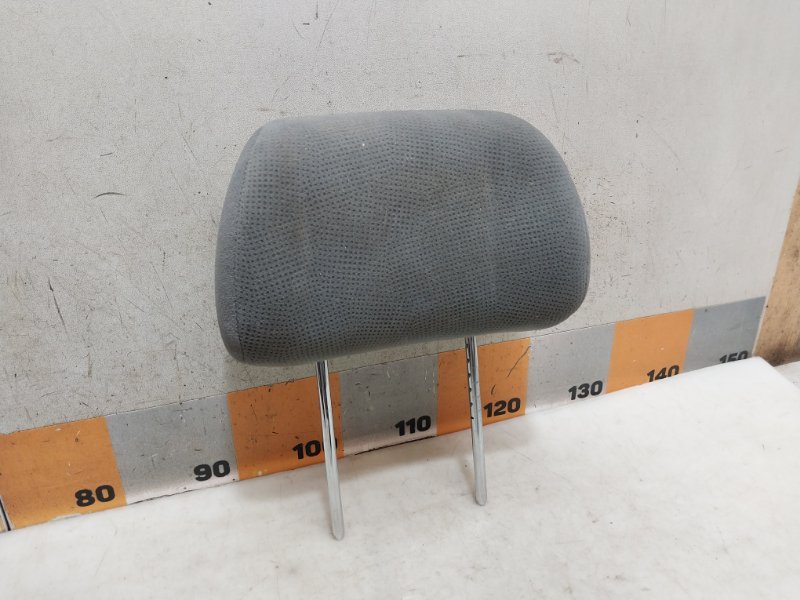 Подголовник сиденья