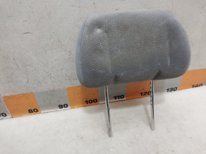 Подголовник сиденья