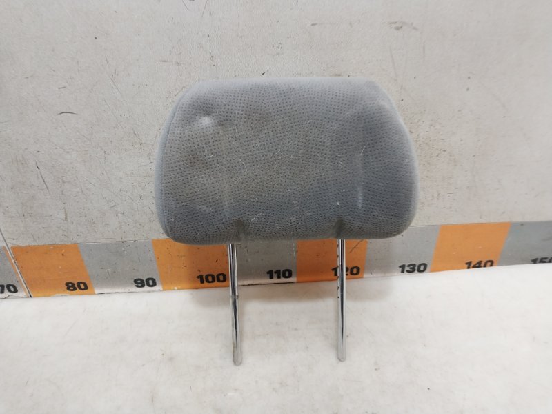 Подголовник сиденья