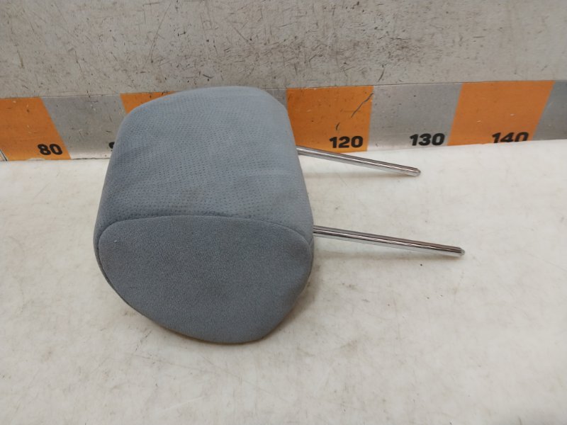 Подголовник сиденья