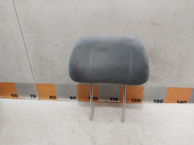 Подголовник сиденья