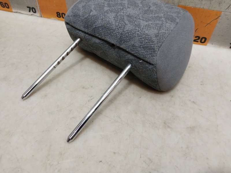 Подголовник сиденья