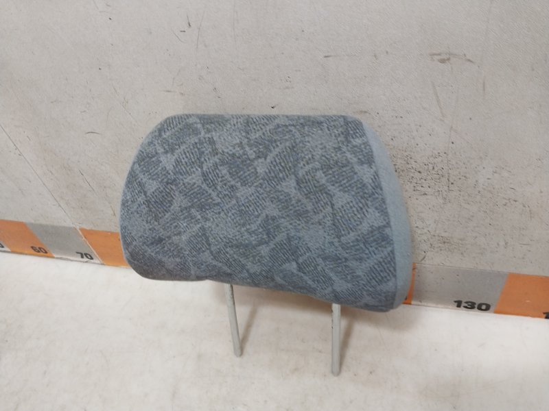 Подголовник сиденья