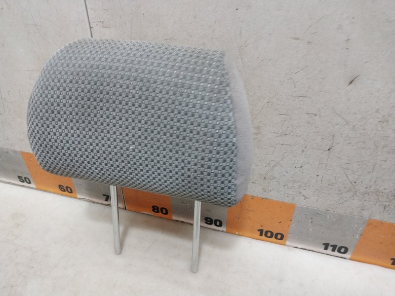 Подголовник сиденья