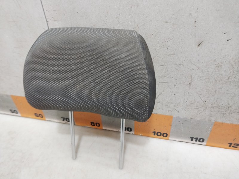 Подголовник сиденья