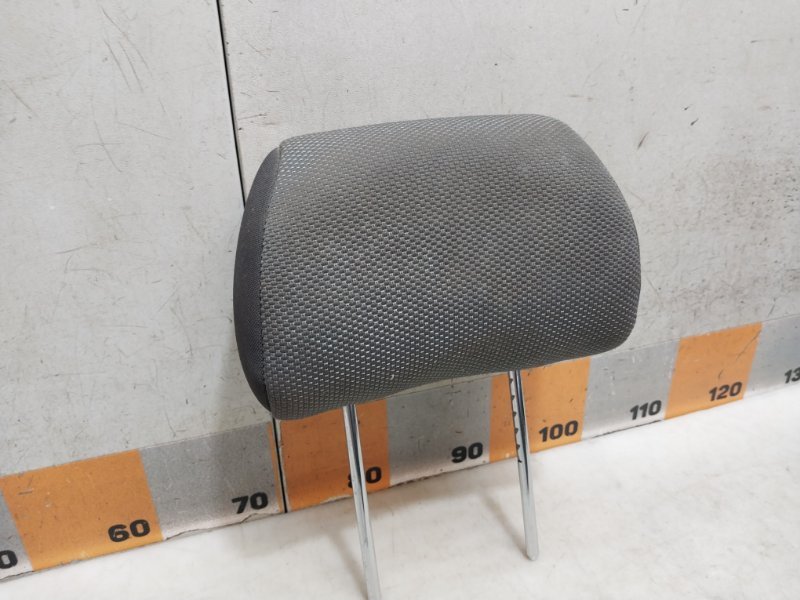 Подголовник сиденья