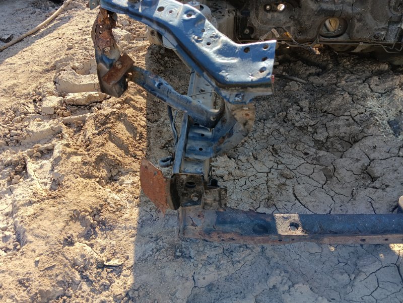 Кузовной элемент