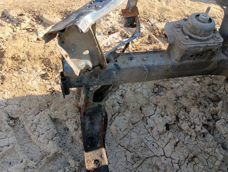 Кузовной элемент