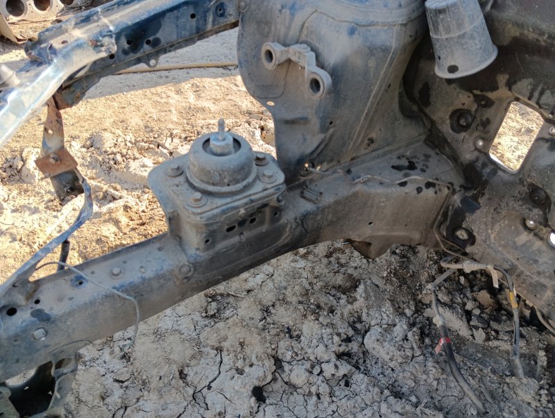 Лонжерон передний правый