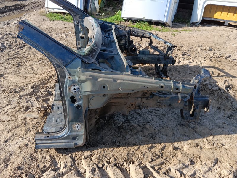 Лонжерон передний правый