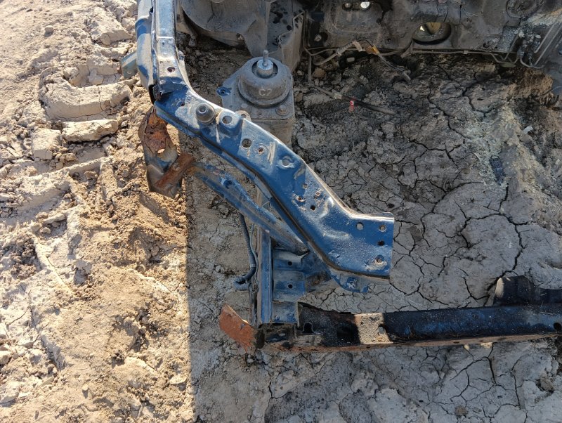 Лонжерон передний правый