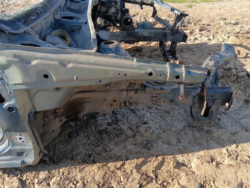 Лонжерон передний правый