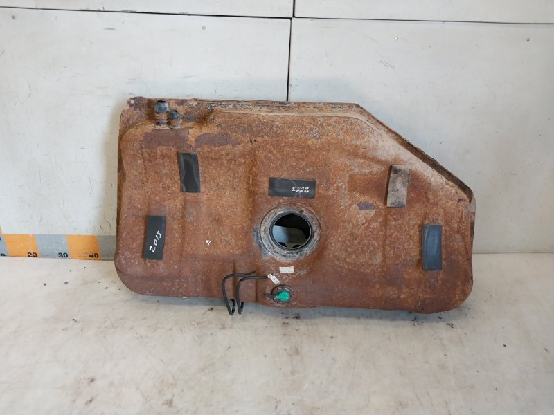 Бак топливный