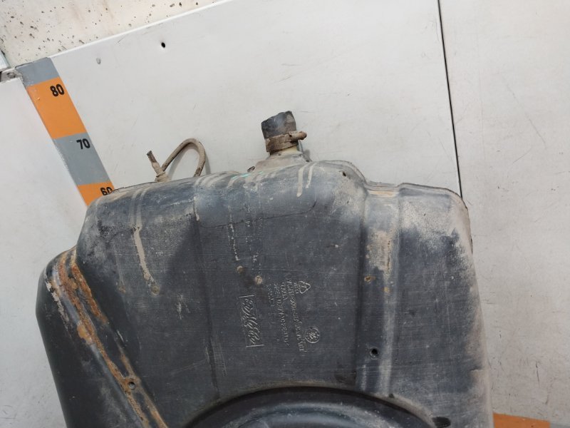 Бак топливный