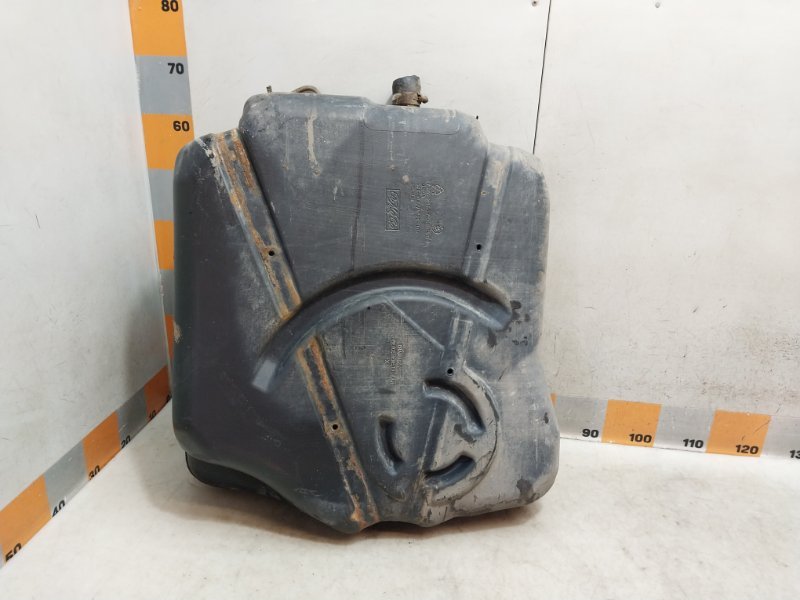 Бак топливный