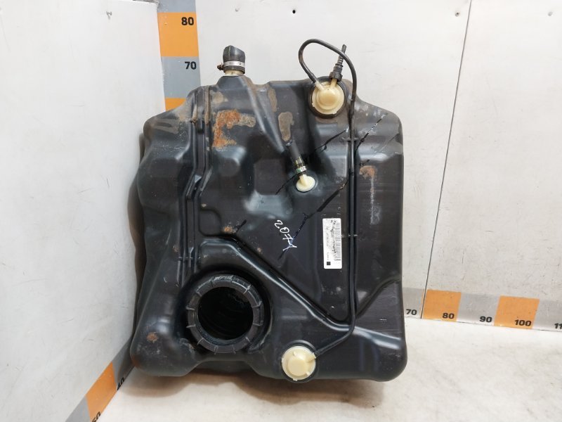 Бак топливный