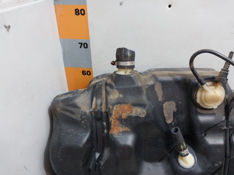 Бак топливный