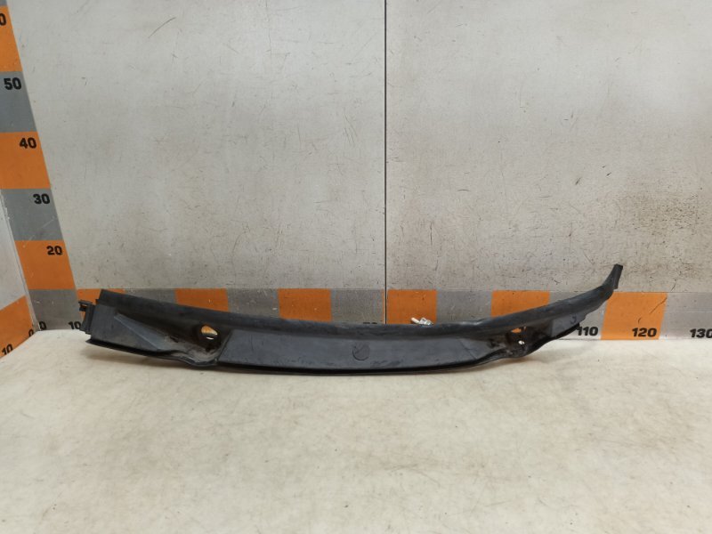 Планка под лобовое стекло