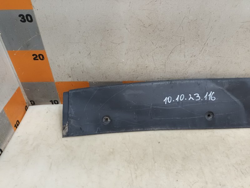 Накладка заднего бампера