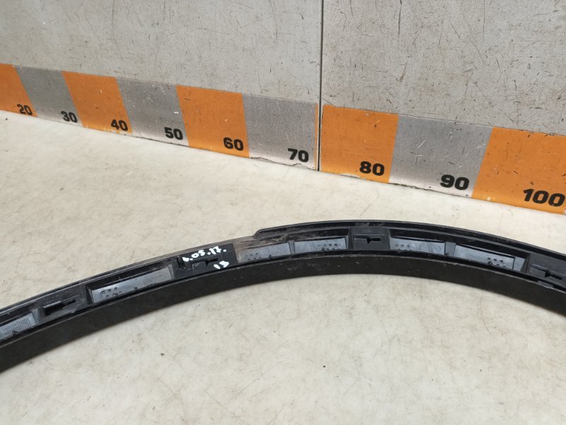 Накладка заднего крыла левого