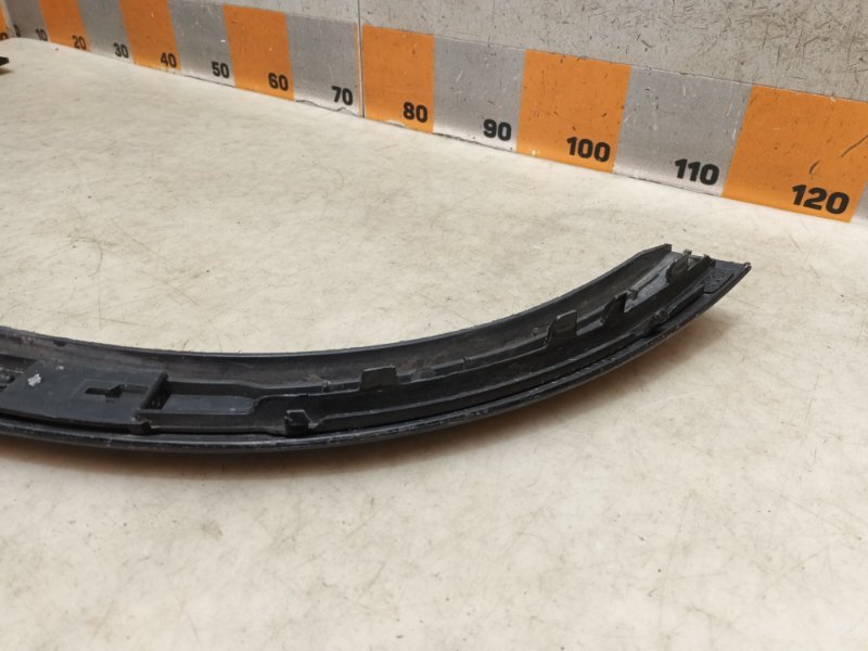 Накладка заднего крыла левого