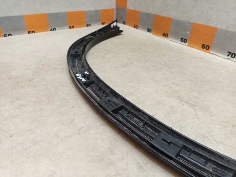 Накладка заднего крыла левого