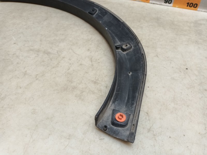 Накладка заднего крыла левого