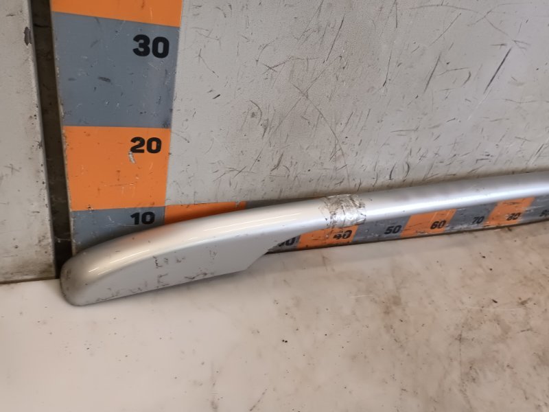 Рейлинг (релинг) правый (планка на крышу)