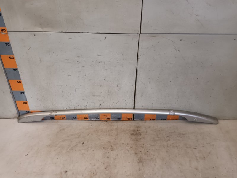 Рейлинг (релинг) правый (планка на крышу)