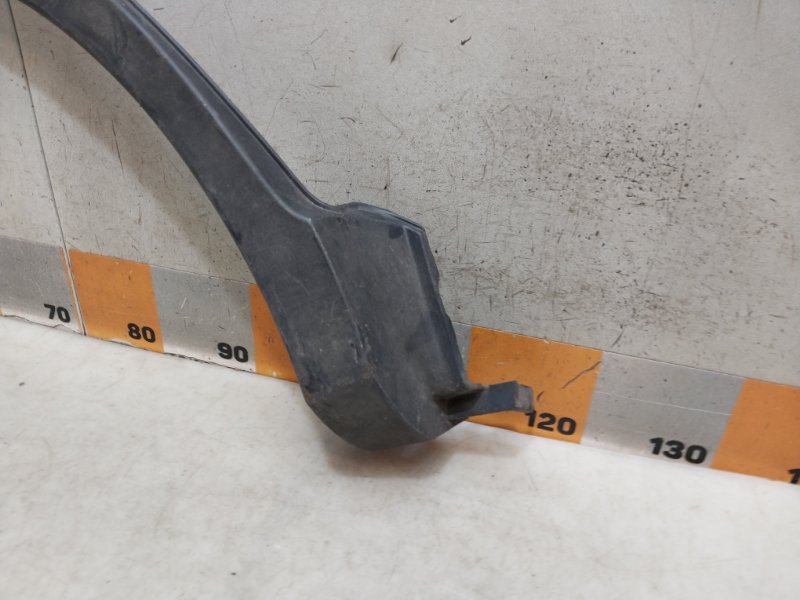 Накладка заднего крыла правого