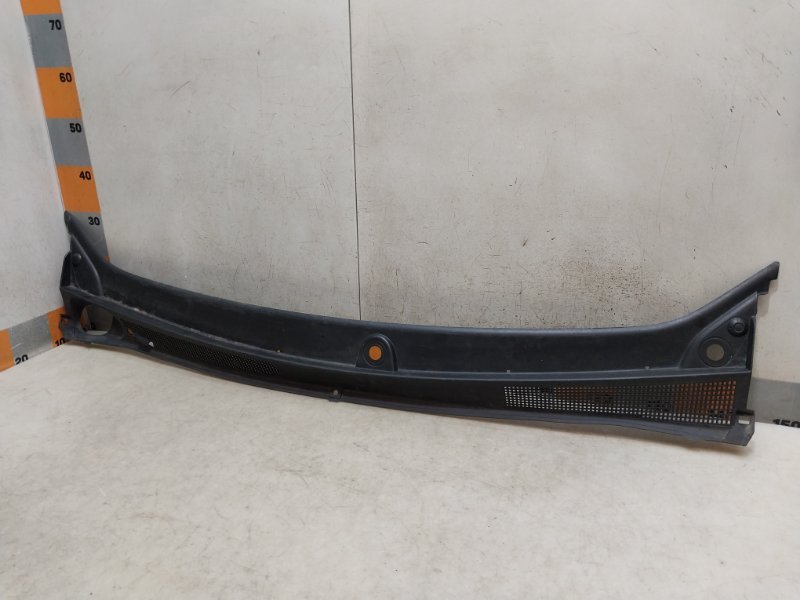 Решетка стеклоочистителей (Жабо)