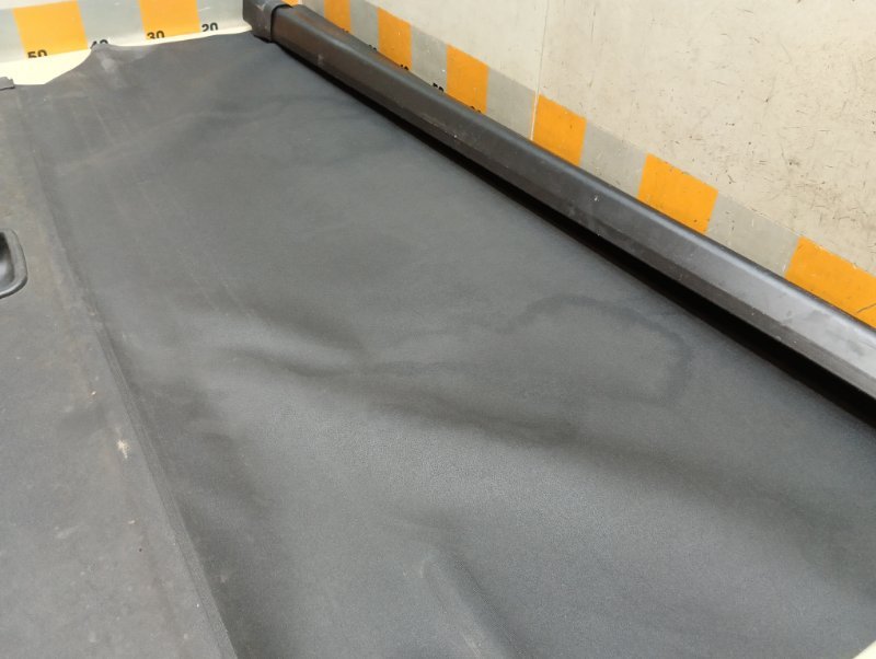 Шторка багажника