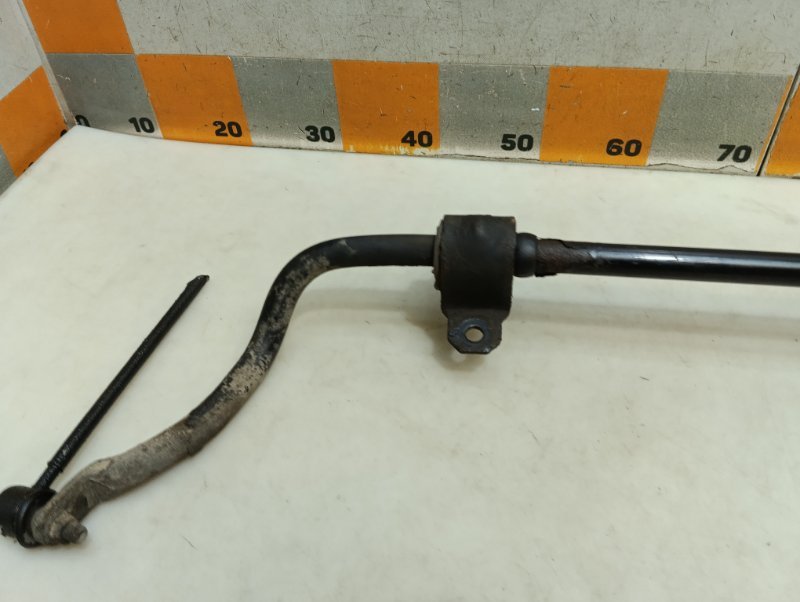 Стабилизатор передний