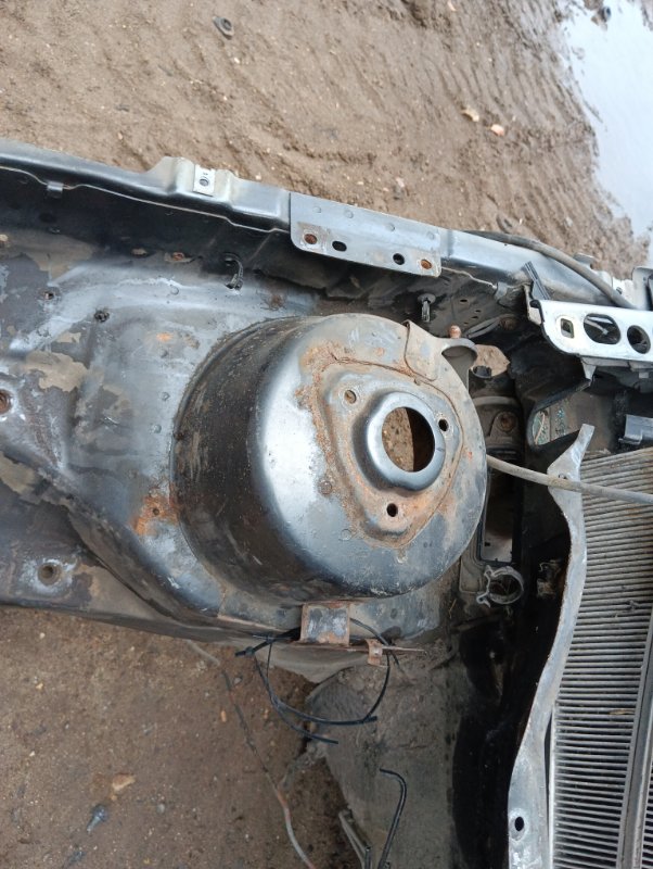 Кузовной элемент