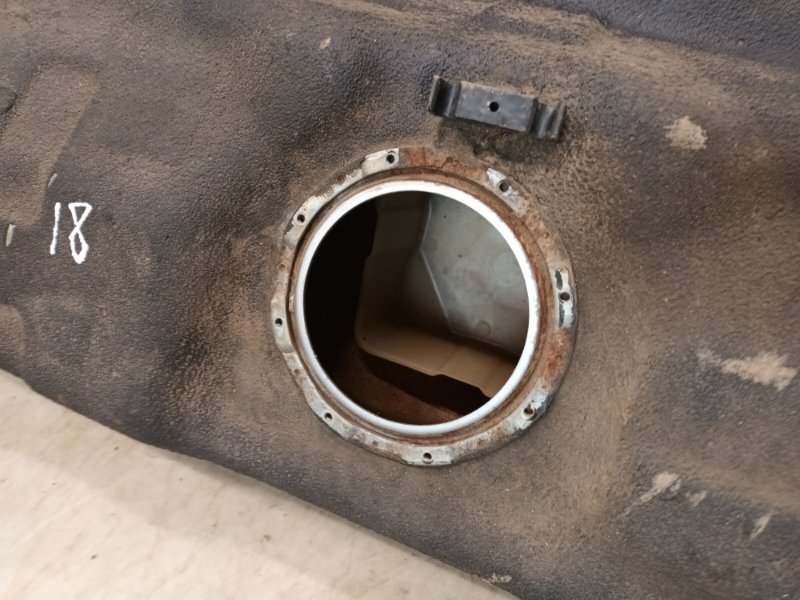 Бак топливный