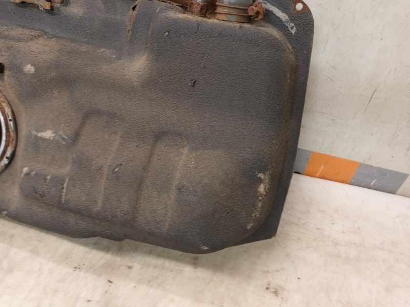 Бак топливный