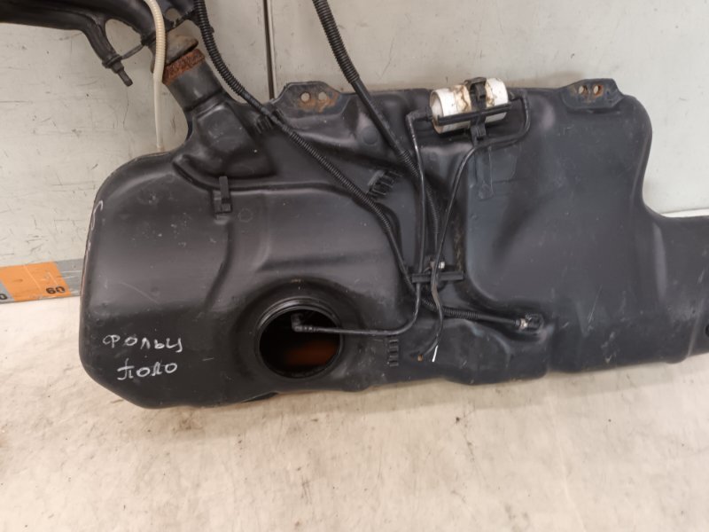 Бак топливный