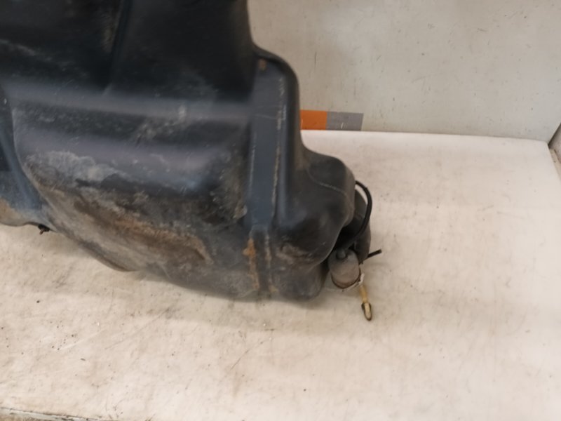 Бак топливный