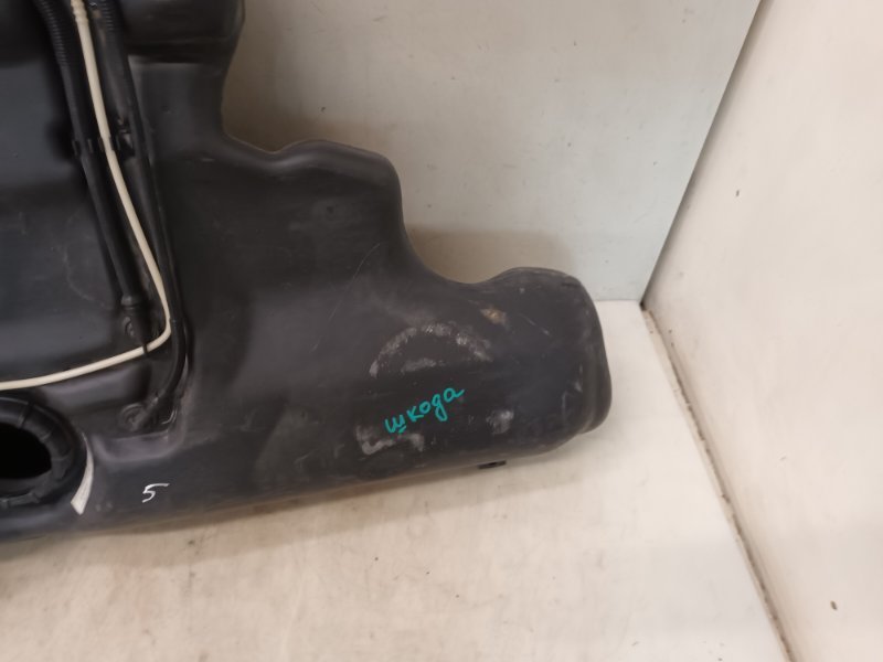 Бак топливный