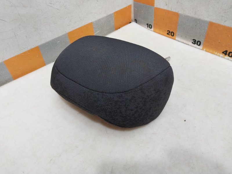 Подголовник сиденья