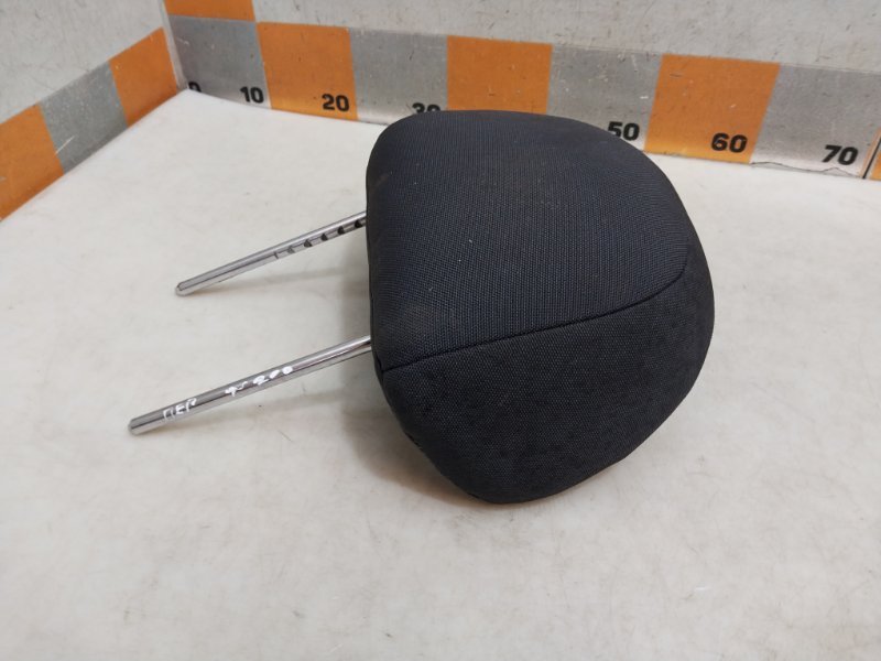 Подголовник сиденья