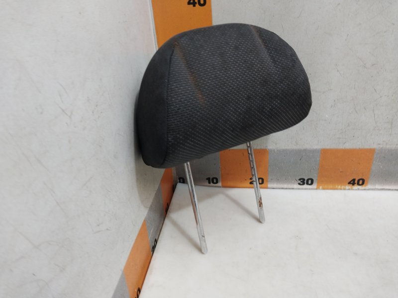 Подголовник сиденья