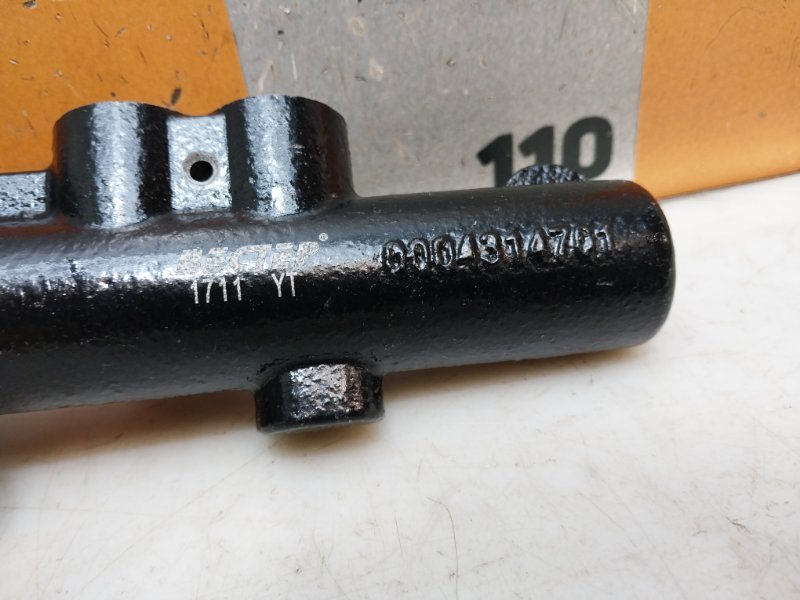 Цилиндр тормозной главный